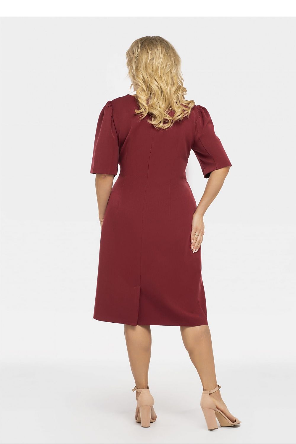 Plus-Size Kleider model 191376 Karko