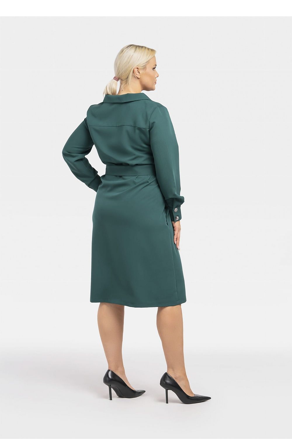 Plus-Size Kleider model 193903 Karko