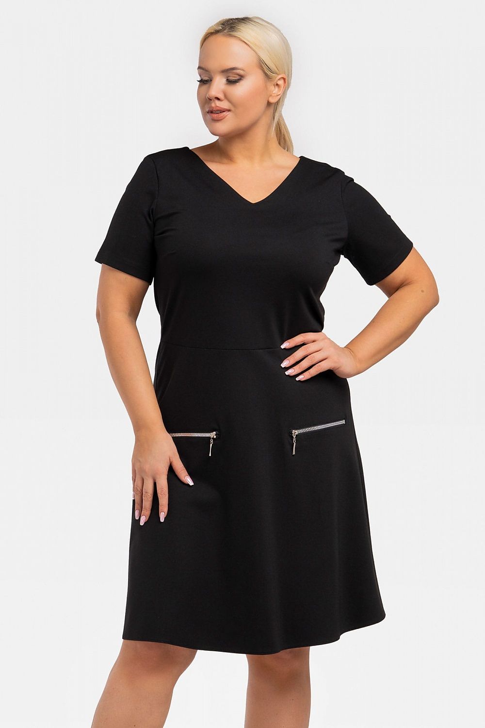 Plus-Size Kleider model 195021 Karko
