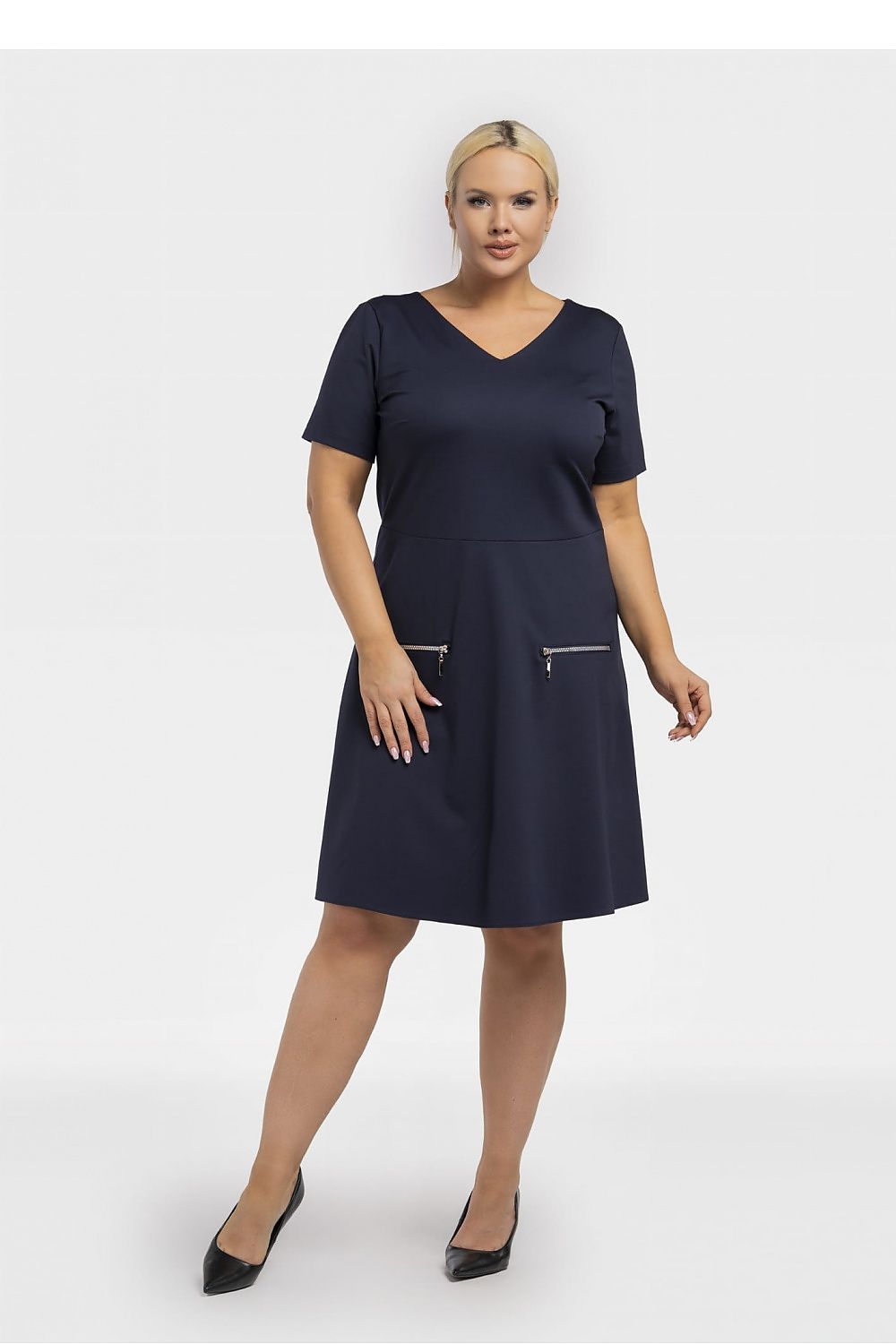 Plus-Size Kleider model 195022 Karko