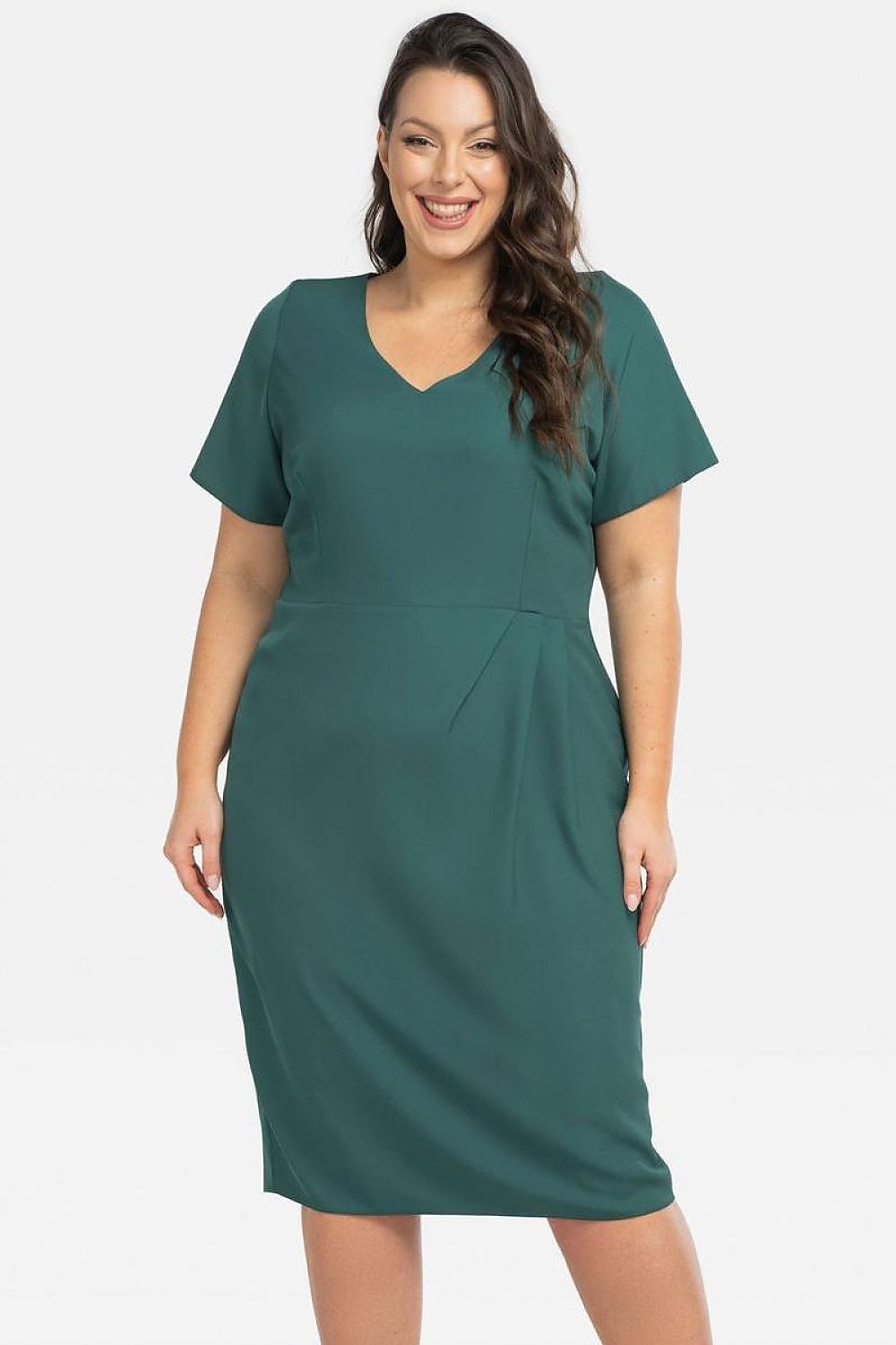 Plus-Size Kleider model 196867 Karko