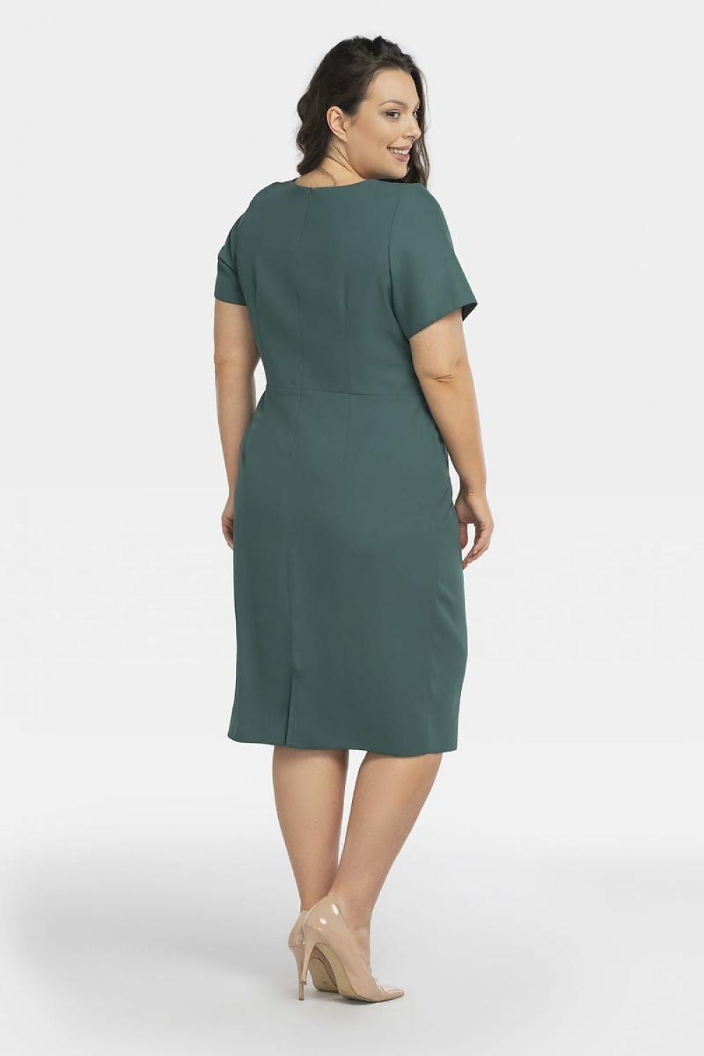 Plus-Size Kleider model 196867 Karko