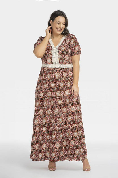  Plus-Size Kleider model 196882 Karko 
