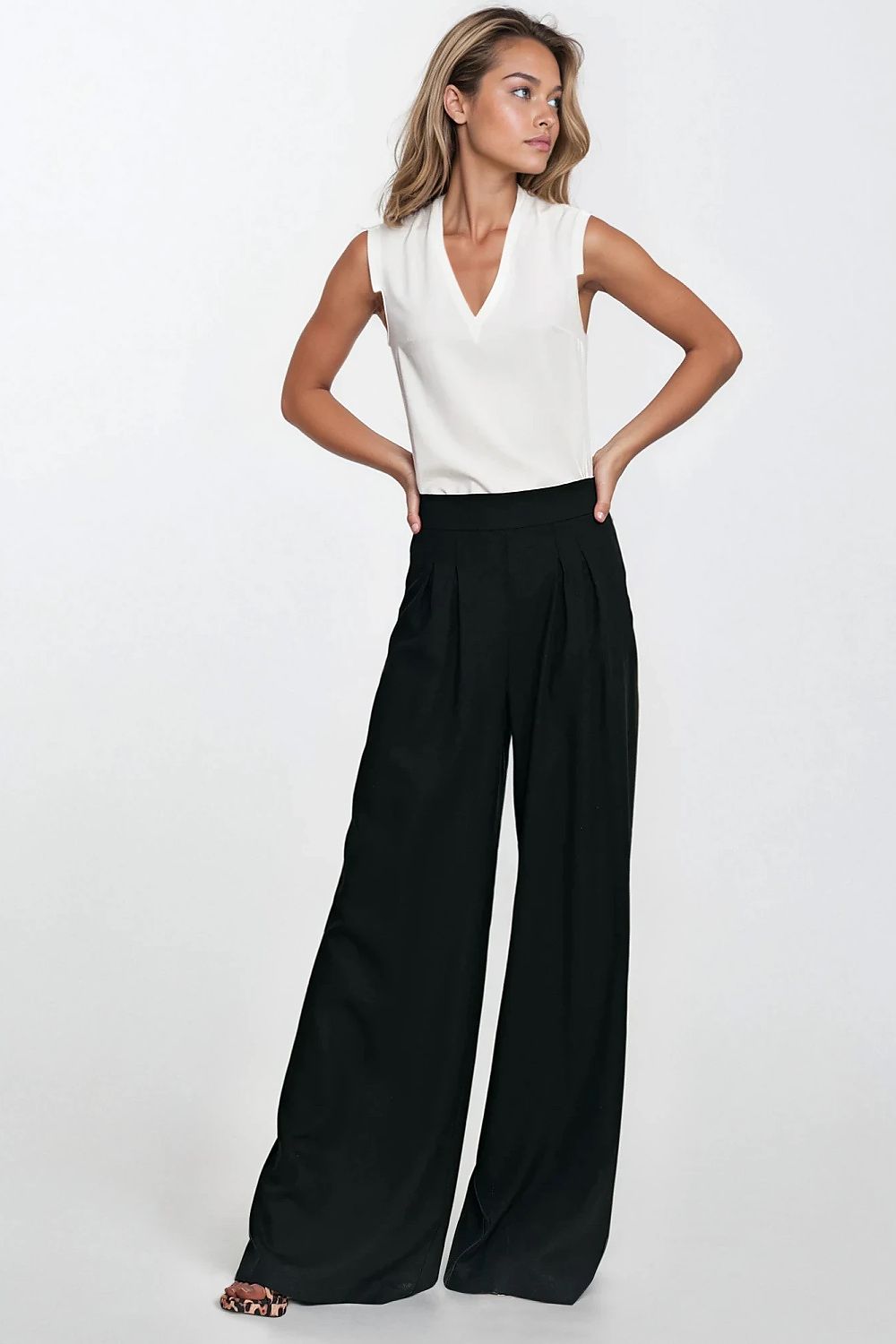  Damen Hose model 213974 Nife 